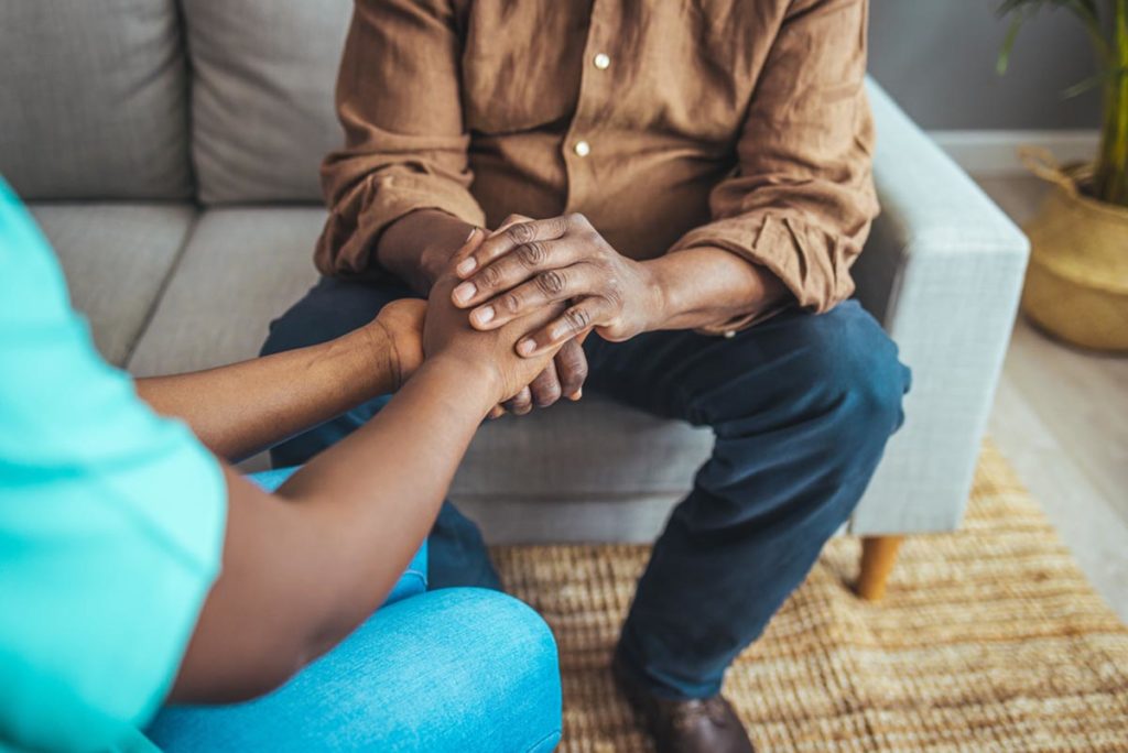 a family has a difficult decision about needing senior assisted living services